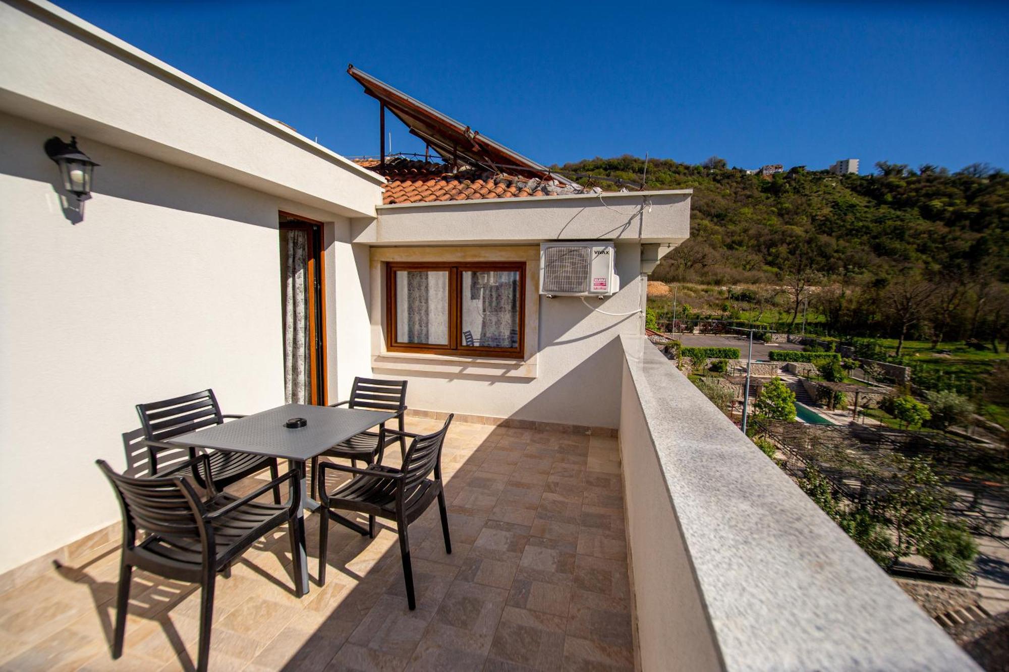 Hotel Opera Jaz Budva Exterior foto